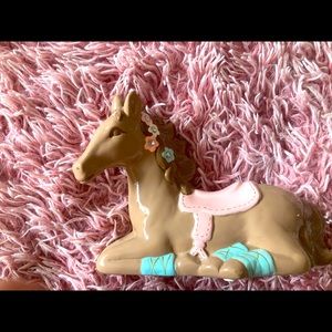 A lovely little horse piggy bank!🐴🌸🌼